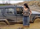 Women Drivers. Ya gotta love 'em.